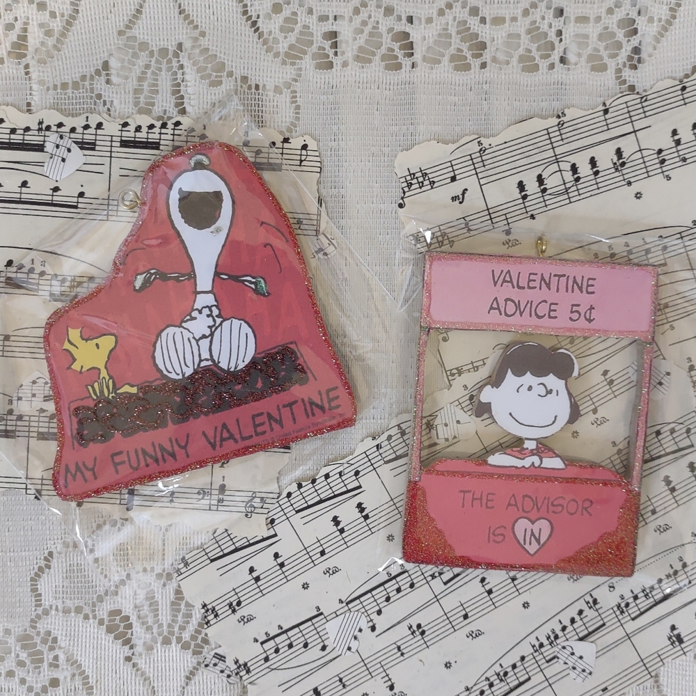 Lot of 2 Snoopy Valentine Ornaments